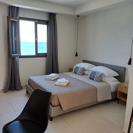 Oasis * Livadia (Tilos)